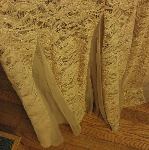 NWT Lace Dress - Picture 5 of 8